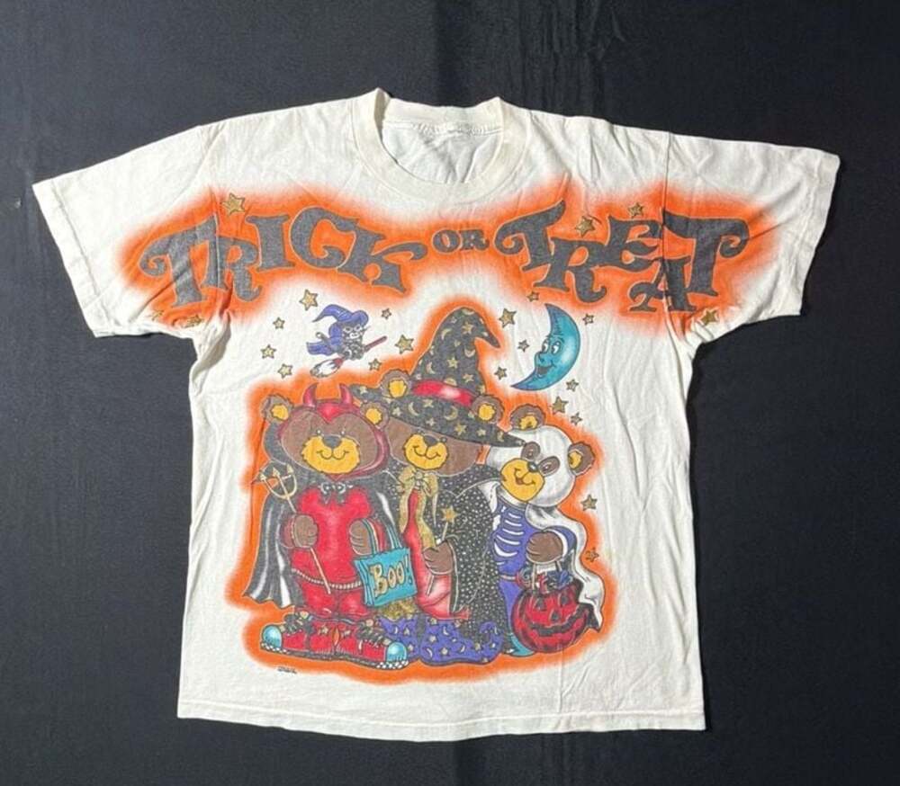 Vintage 90s Freeze NYC Trick Or Treat Halloween Teddy Bears Graphic T-Shirt